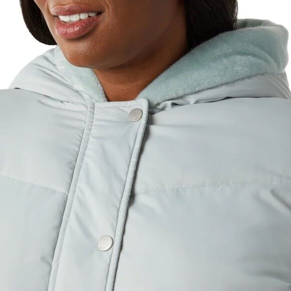32 Degrees Women’s Quilted Jacket with Plush Lined Hood - Picture 7 of 8